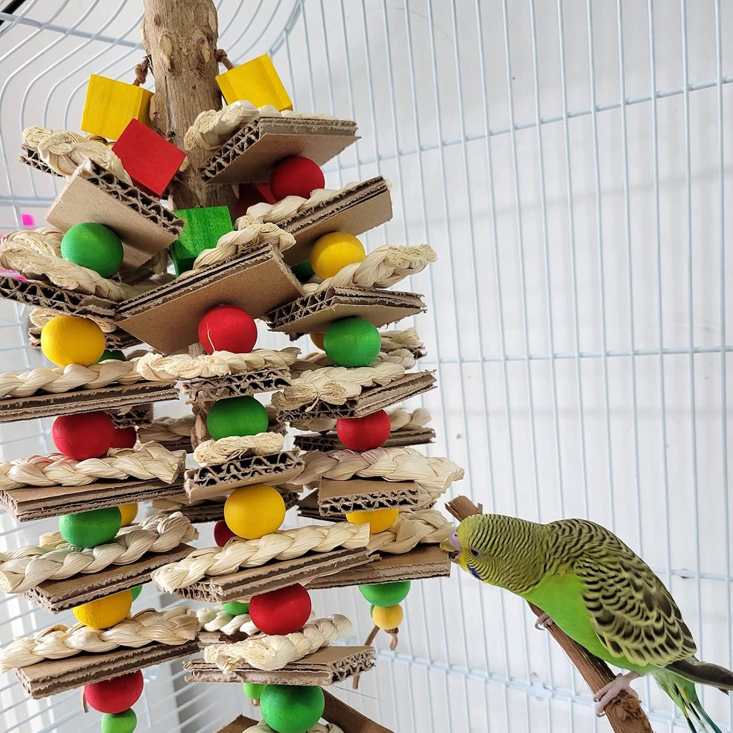 Bird Toys,Peppered Wood Parrot Toys,Corn Husk Paper Parrot Chew Toys for Small and Medium-Sized Pet Birds,Macaws,Australian Parrots,Budgies,Peacocks,Amazon Parrots,(Pepper Wood Pole Model)